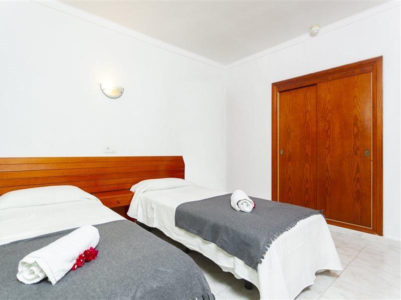 Aparthotel Africamar Can Picafort  Buitenkant foto