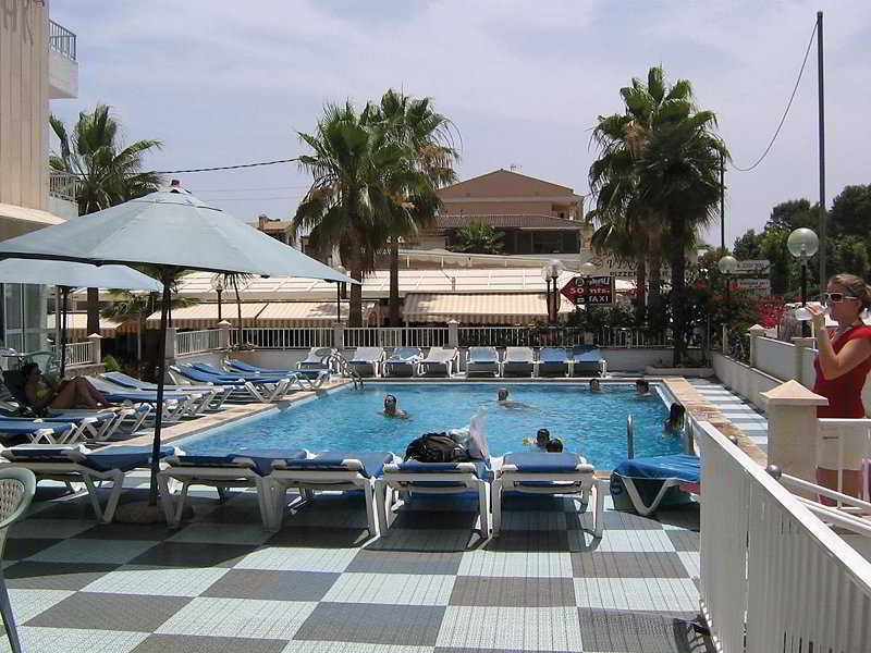 Aparthotel Africamar Can Picafort  Buitenkant foto