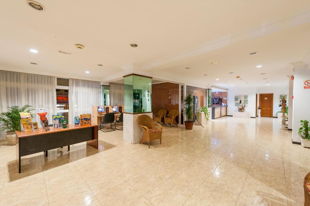 Aparthotel Africamar Can Picafort  Buitenkant foto